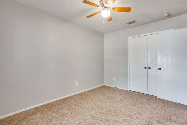 400 Bretts Way, Burleson, TX 76028