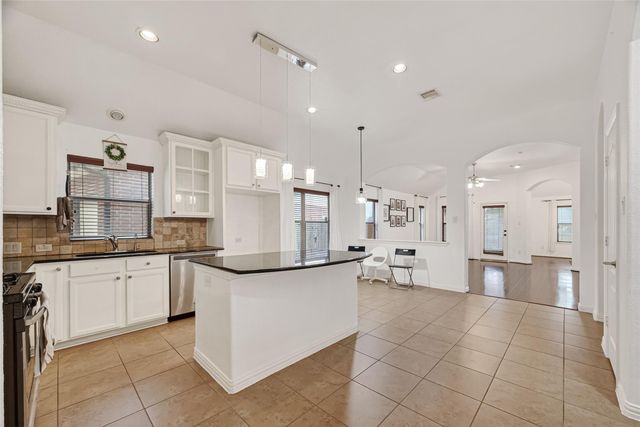 2912 Biscayne Springs Lane, Pearland, TX 77584