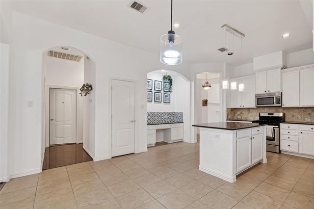 2912 Biscayne Springs Lane, Pearland, TX 77584