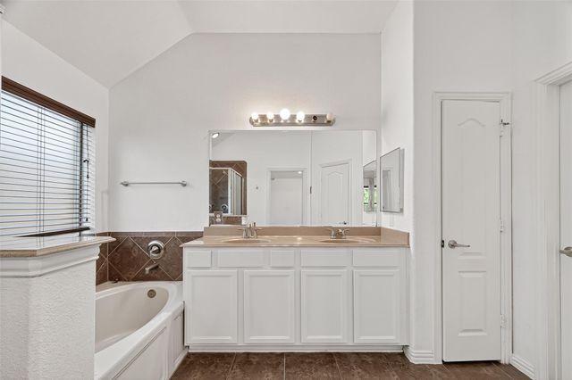 2912 Biscayne Springs Lane, Pearland, TX 77584