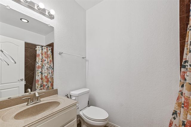 2912 Biscayne Springs Lane, Pearland, TX 77584