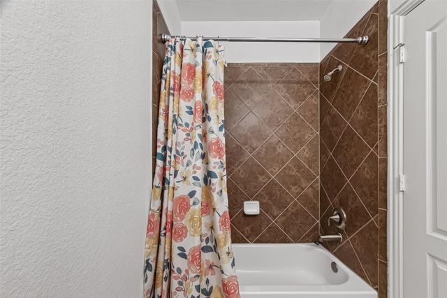 2912 Biscayne Springs Lane, Pearland, TX 77584