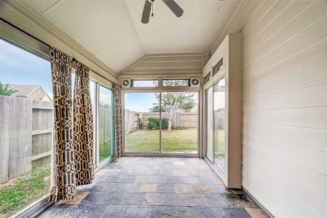 2912 Biscayne Springs Lane, Pearland, TX 77584