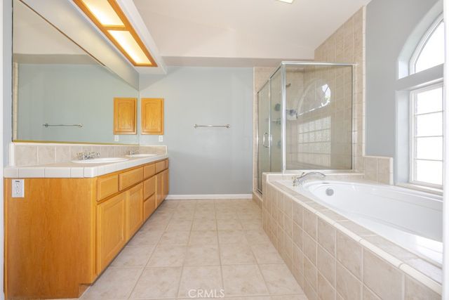 7084 Aster, Oak Hills, CA 92344