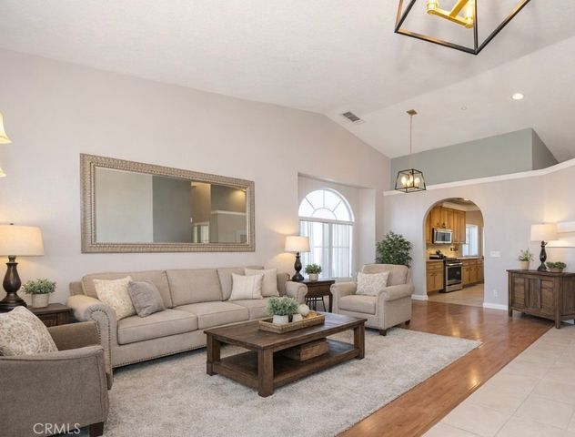 7084 Aster, Oak Hills, CA 92344