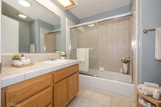 7084 Aster, Oak Hills, CA 92344