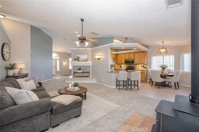 7084 Aster, Oak Hills, CA 92344