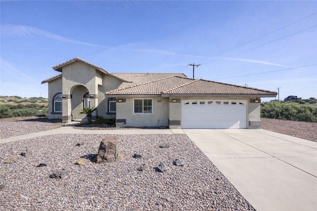7084 Aster, Oak Hills, CA 92344