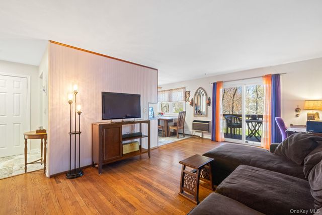 84 Demarest Avenue 11, West Nyack, NY 10994