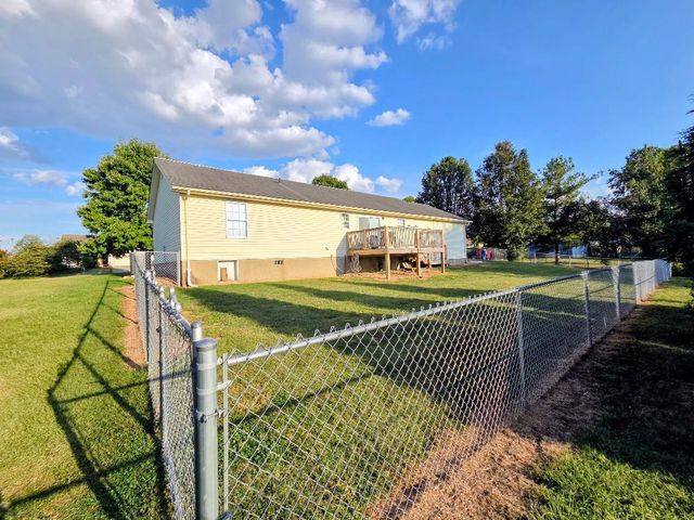 105 Berkley Lane, Frankfort, KY 40601