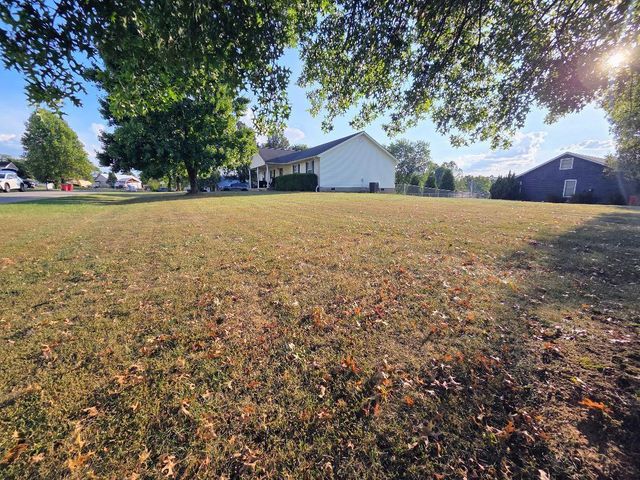 105 Berkley Lane, Frankfort, KY 40601