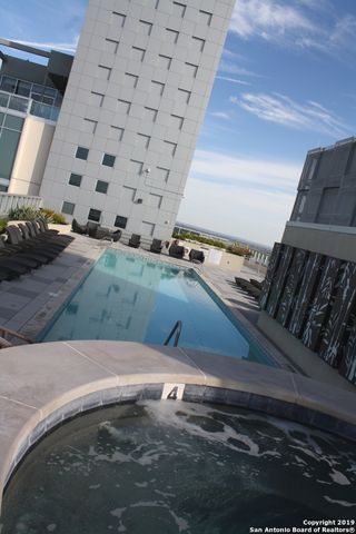 610 E Market St Unit 2601, San Antonio, TX 78205