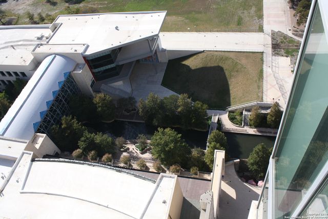 610 E Market St Unit 2601, San Antonio, TX 78205