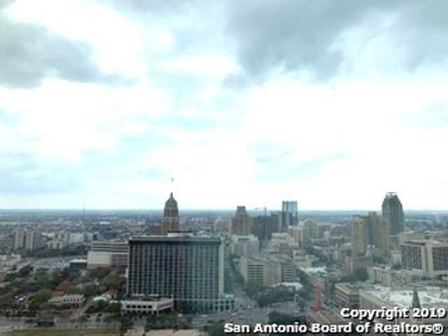 610 E Market St Unit 2601, San Antonio, TX 78205