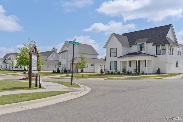 220 Blackberry Boulevard, Pike Road, AL 36064