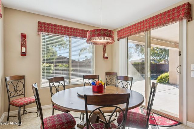 401 W BASSWOOD Avenue, San Tan Valley, AZ 85140