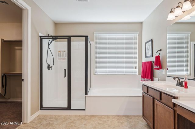 401 W BASSWOOD Avenue, San Tan Valley, AZ 85140