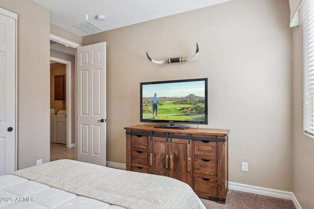 401 W BASSWOOD Avenue, San Tan Valley, AZ 85140