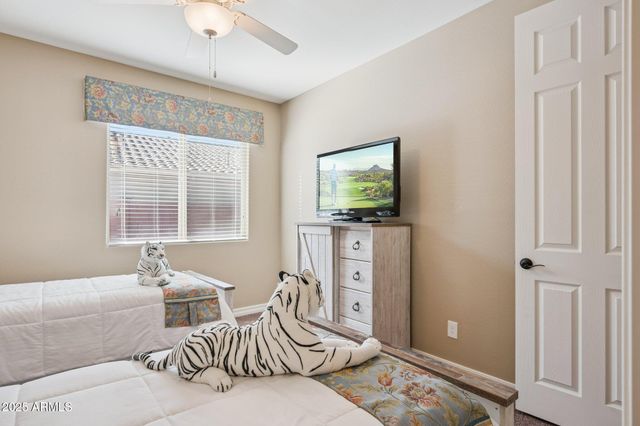 401 W BASSWOOD Avenue, San Tan Valley, AZ 85140