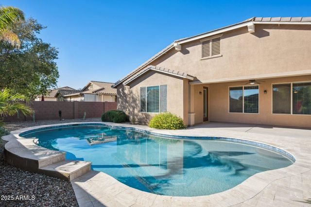 401 W BASSWOOD Avenue, San Tan Valley, AZ 85140