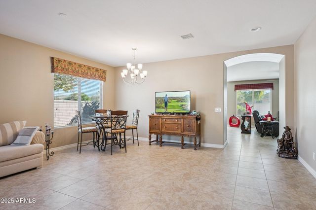 401 W BASSWOOD Avenue, San Tan Valley, AZ 85140