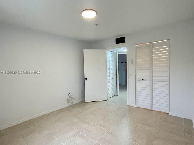 430 S Park Rd 3-305, Hollywood, FL 33021