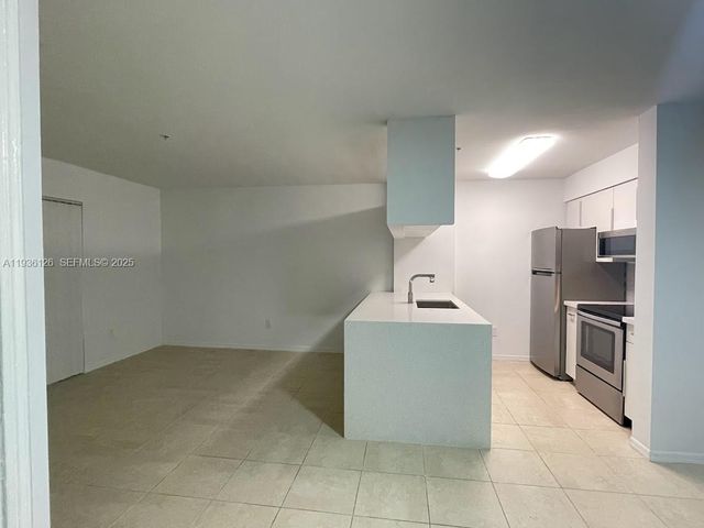 430 S Park Rd 3-305, Hollywood, FL 33021