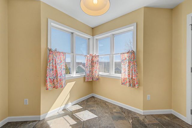 6 General Court 6, Grantham, NH 03753