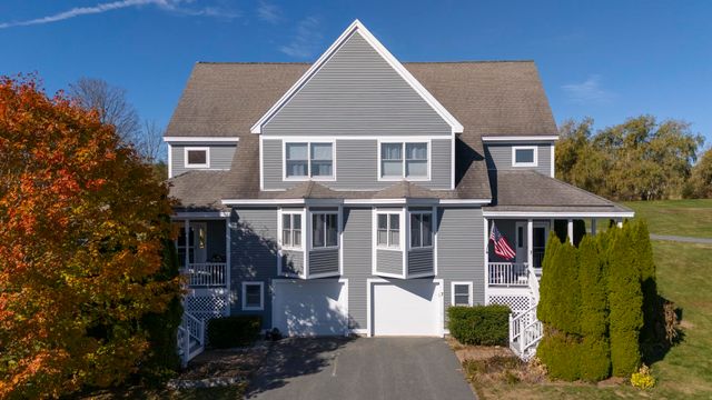 6 General Court 6, Grantham, NH 03753