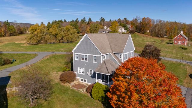 6 General Court 6, Grantham, NH 03753