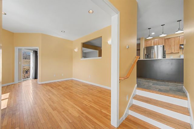 6 General Court 6, Grantham, NH 03753