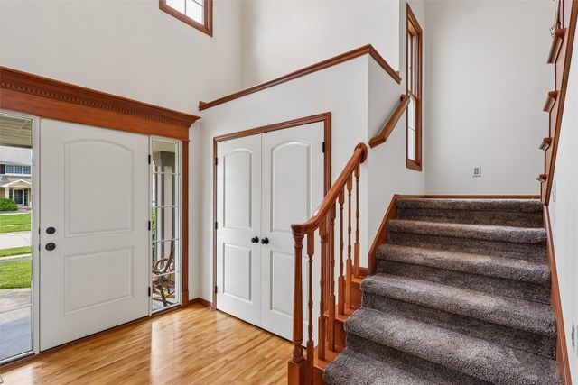 4221 SW Camden Ridge Drive, Ankeny, IA 50023
