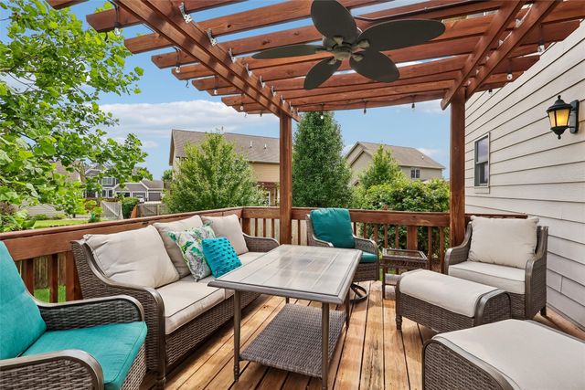4221 SW Camden Ridge Drive, Ankeny, IA 50023