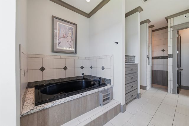 160 Surls Drive, Mabank, TX 75156