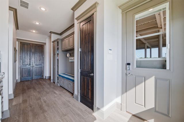 160 Surls Drive, Mabank, TX 75156