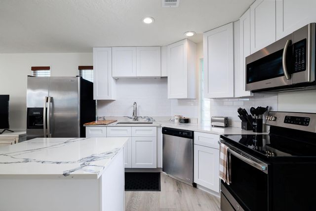 3120 Hwy 87, Crystal Beach, TX 77650