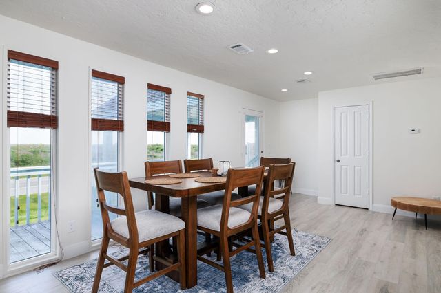 3120 Hwy 87, Crystal Beach, TX 77650