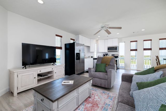 3120 Hwy 87, Crystal Beach, TX 77650