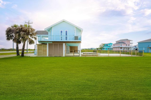 3120 Hwy 87, Crystal Beach, TX 77650