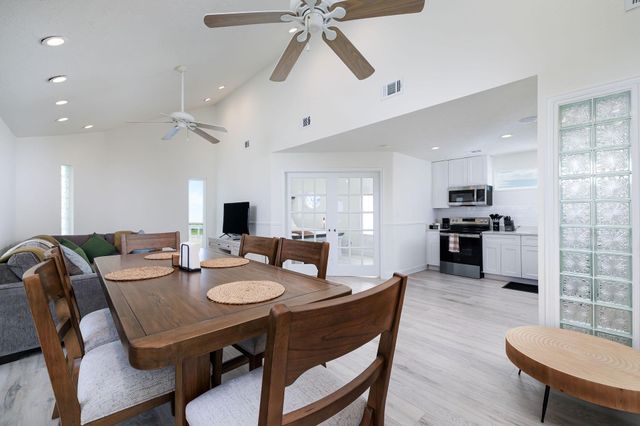 3120 Hwy 87, Crystal Beach, TX 77650