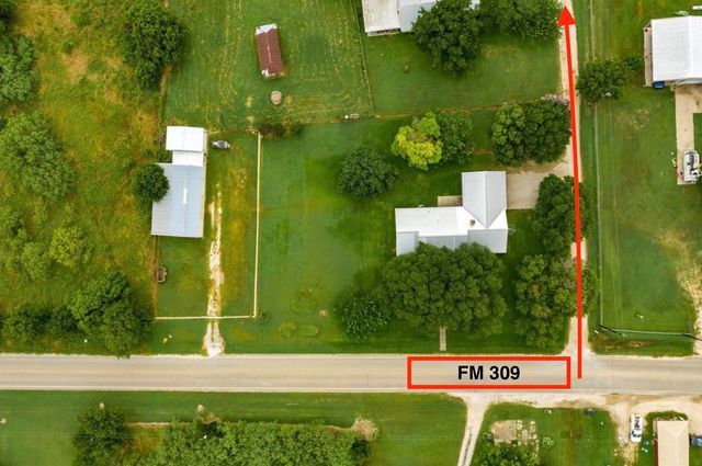 100 Private Road 137, Hillsboro, TX 76645