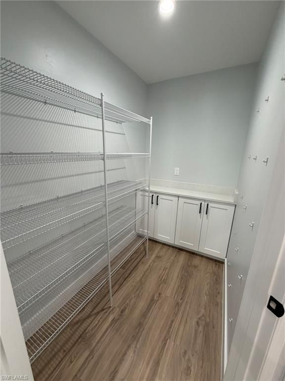Image 10 of property listing at 1148 SW 47th TER, Cape Coral, FL 33914