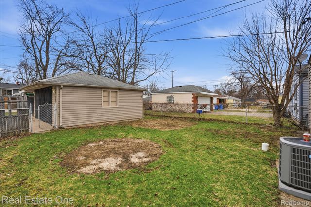 5416 JACKSON Street, Dearborn Heights, MI 48125