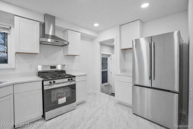 5416 JACKSON Street, Dearborn Heights, MI 48125