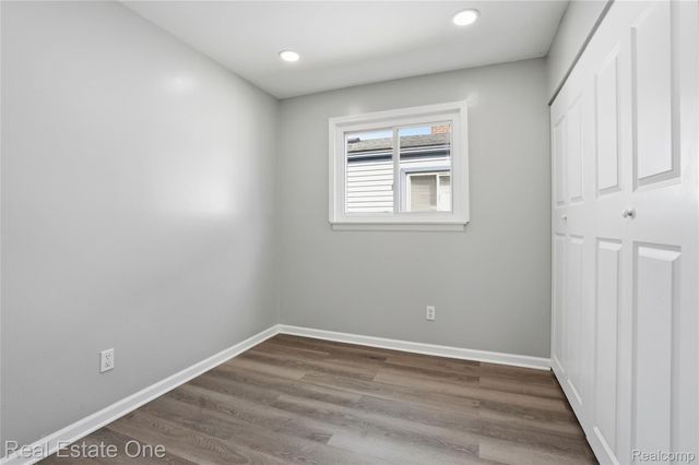 5416 JACKSON Street, Dearborn Heights, MI 48125