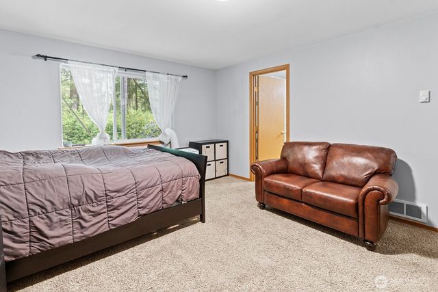 17705 74th Street NW, Vaughn, WA 98394
