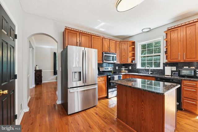 2404 BERRY THICKET CT, Waldorf, MD 20603