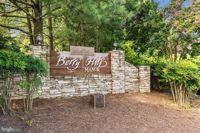 2404 BERRY THICKET CT, Waldorf, MD 20603