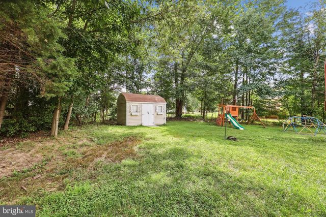 2404 BERRY THICKET CT, Waldorf, MD 20603