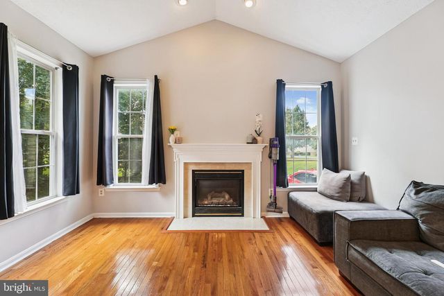 2404 BERRY THICKET CT, Waldorf, MD 20603